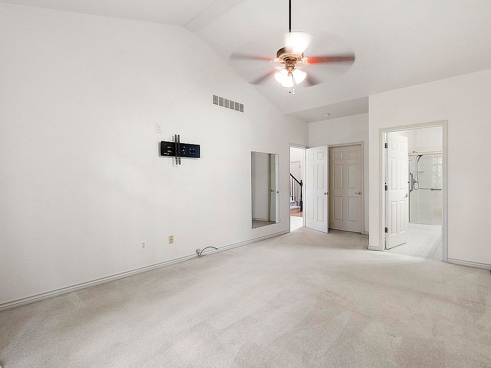 51817 Stoneridge Dr, photo 24