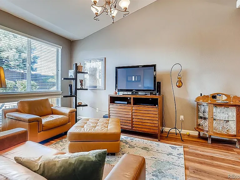 4513 S Auckland Ct — Photo 6