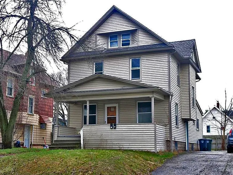 72 E. Mapledale Ave. — Photo 1