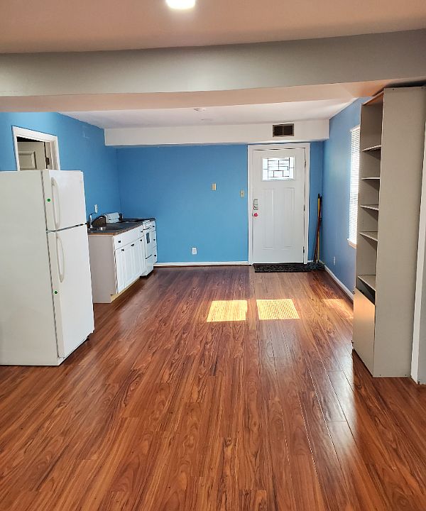 1st image of 5315 Greenbrook Dr