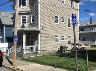 14 Downing St, Fall River, MA 02723