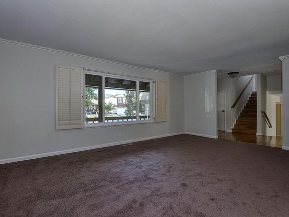 4th image of 1433 Longmeadow Dr