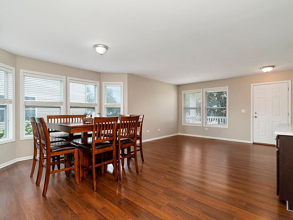 3rd image of 25363 Shannon Dr