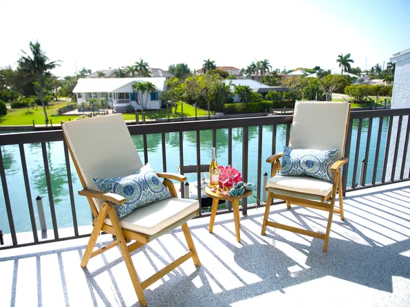 1250 Tennisplace Ct #B32, Sanibel, FL 33957