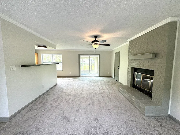 833 Mill River Rd — Photo 2
