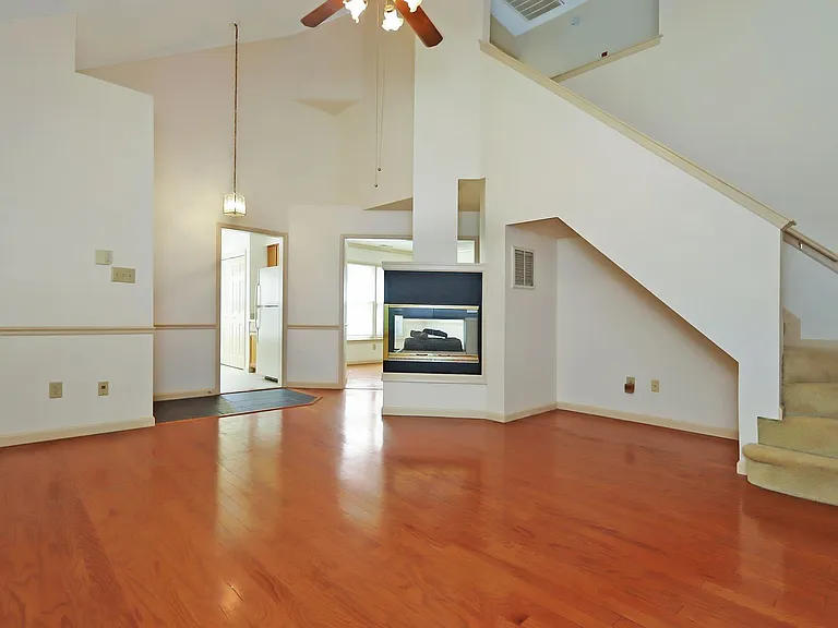 109 Larkspur Holw — Photo 4