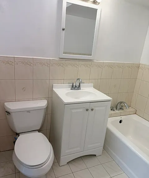 177 Wilshire Ave — Photo 9