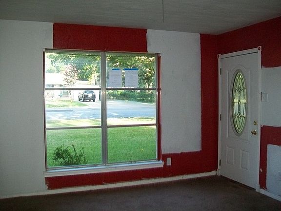 3rd image of 420 N Saint Augustine Dr
