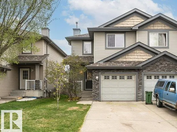 2314 Lemieux Pl NW, Edmonton, AB T6R 0C2