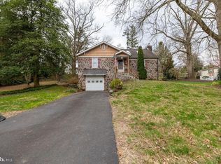 121 Riverview Ave, Yardley, PA 19067