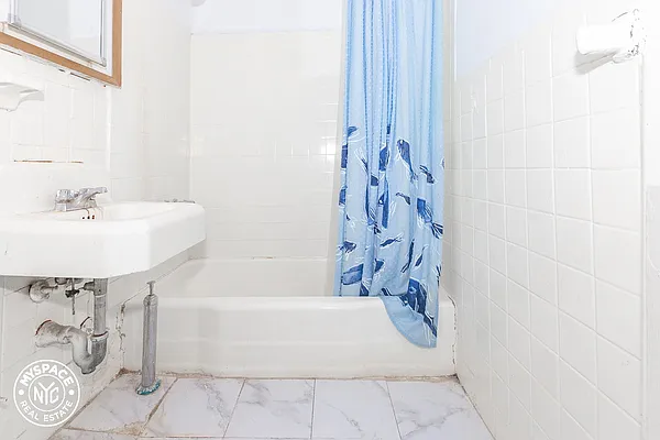 Rented by MySpaceNYC | media 12