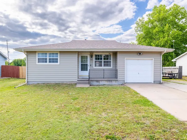 1011 N Wirth St, Augusta, KS 67010
