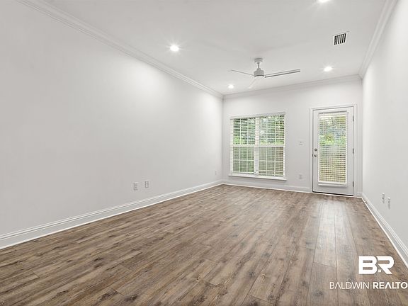 3rd image of 2651 S Juniper St Unit 2102