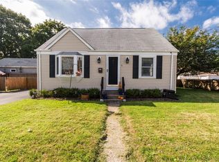 60 Clews St, Pawtucket, RI 02861