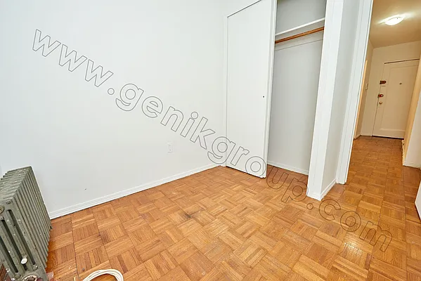 Rented by Genik Group Corp | media 18