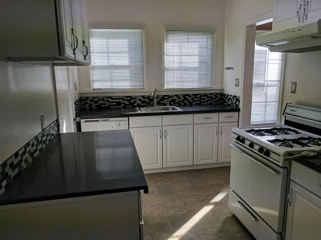 326 N Spaulding Ave #4 — Photo 3