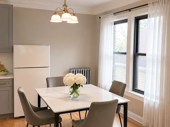 4th image of 6018 N Paulina St #2N
