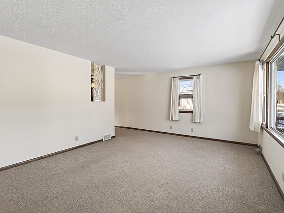 4th image of 4413 Drew Ave N