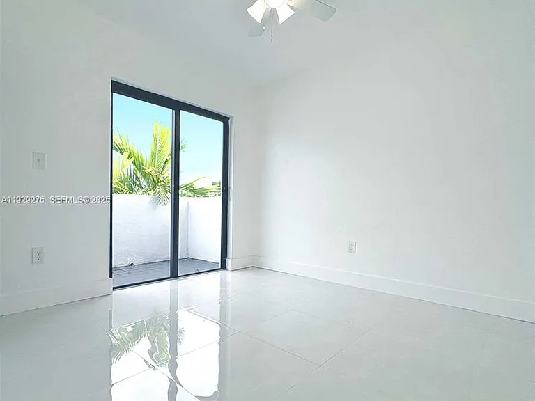 3079 NW 11th St #3065 — Photo 3