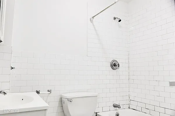 Rented by Citi Habitats | media 17