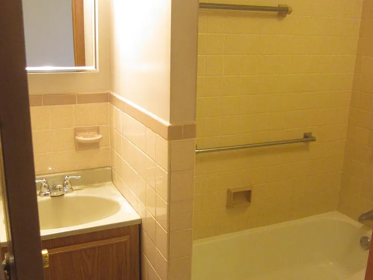 Apt #10 Bathroom