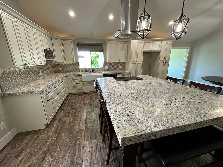 1250 E Marco Polo Rd — Photo 5