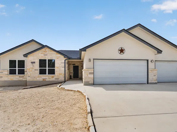 258 HEINEN RD, Bandera, TX 78003