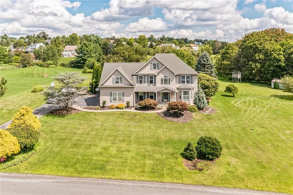 5407 Fells Creek Rd N, Schnecksville, PA 18078 Zillow