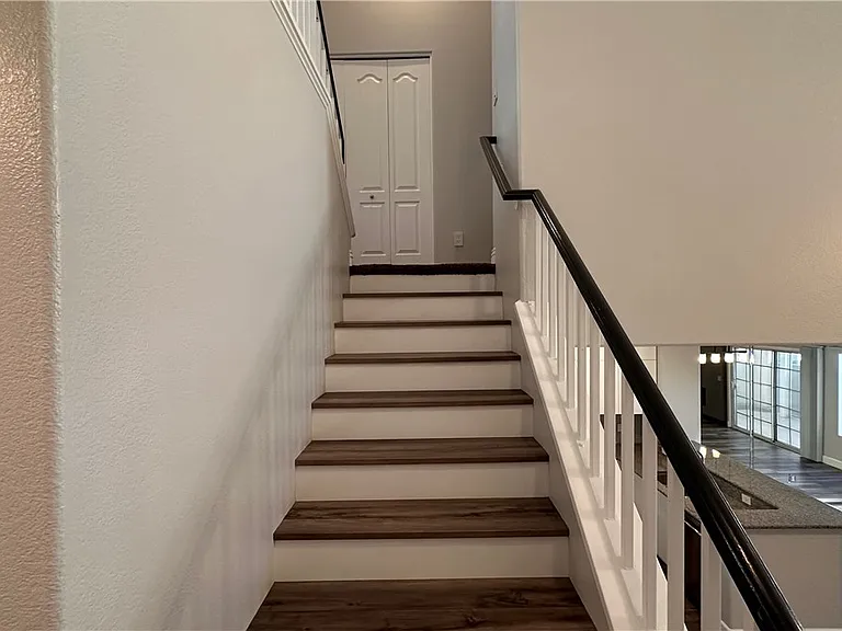 5268 Island Chain Rd — Photo 21