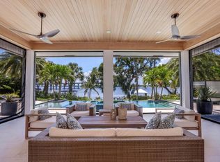 11 N River Rd, Sewalls Point, FL 34996