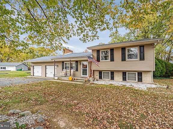 2nd image of 22 Newlin Dr