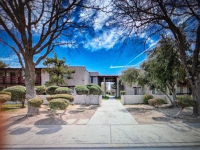 2040 W Avenue J13 APT 11, Lancaster, CA, 93536