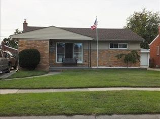 15452 Kennebec St, Southgate, MI 48195