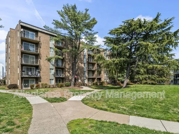 60 S Van Dorn St APT 208, Alexandria, VA 22304