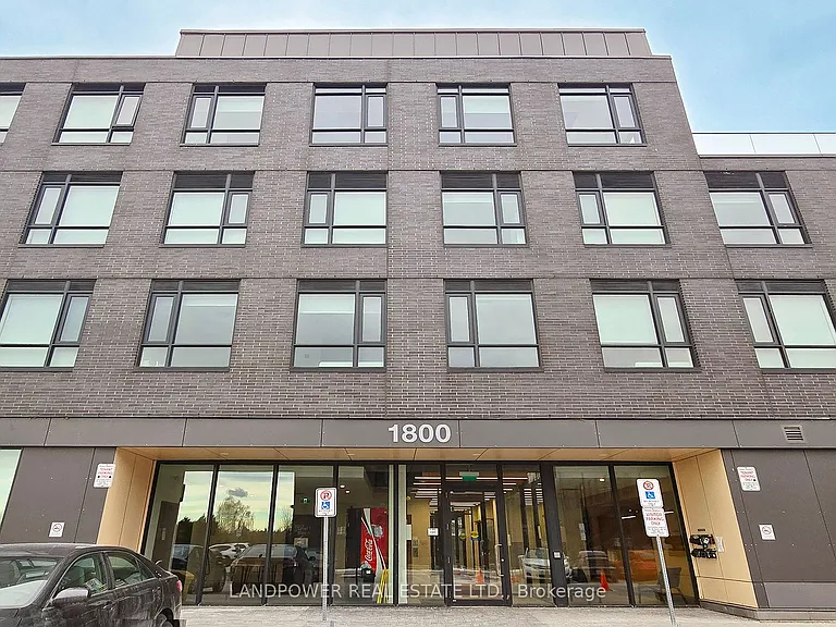 1800 Simcoe St N #313 — Photo 1