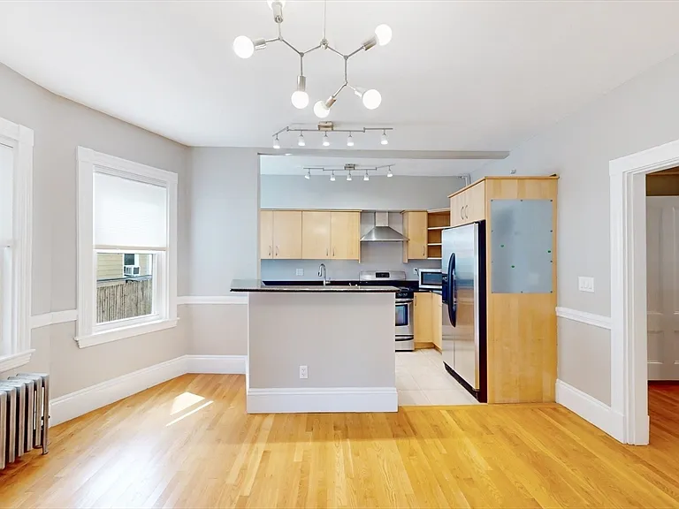 50 Beacon St #1 — Photo 1