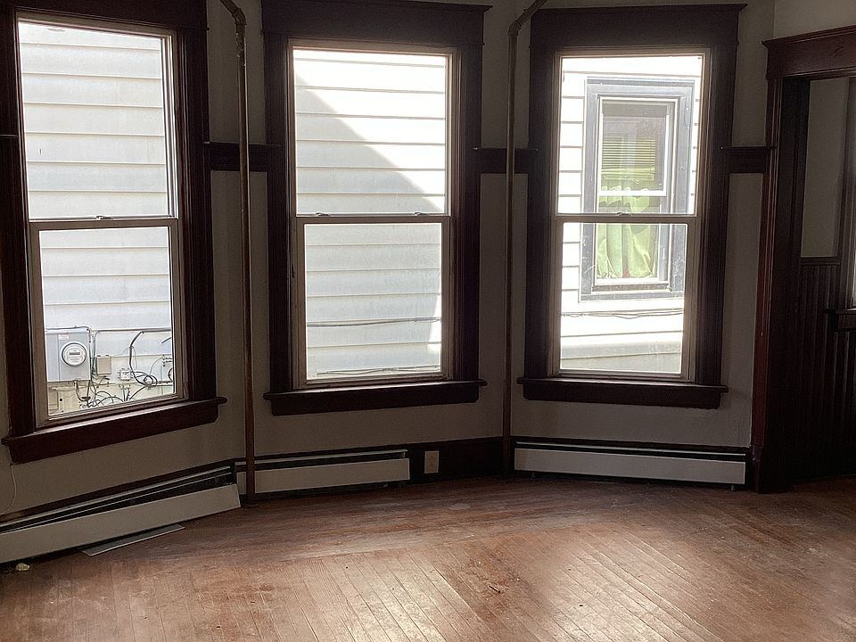 2nd image of 358 Church St #1