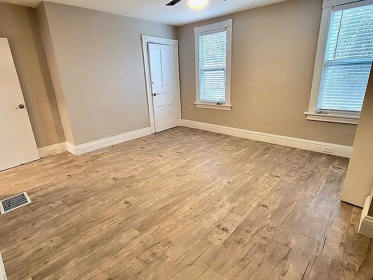 1407 Virginia Ave — Photo 12