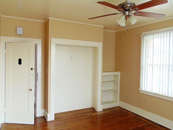 Alternate view of living room.