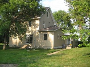 48993 210th St, Morris, MN 56267