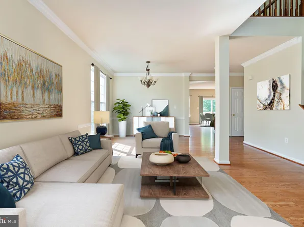 5 Chaps Ln, Fredericksburg, VA 22405