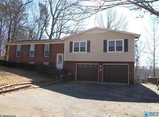 733 8th Ave SW, Graysville, AL 35073