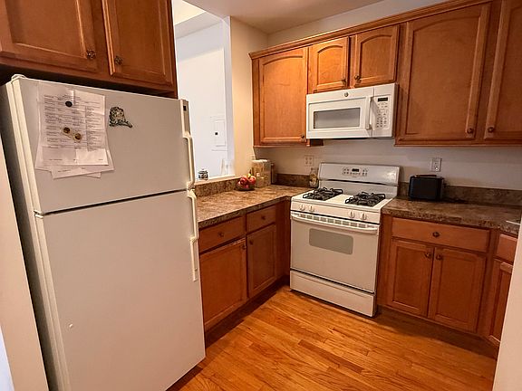2nd image of 47 Church St APT 1E