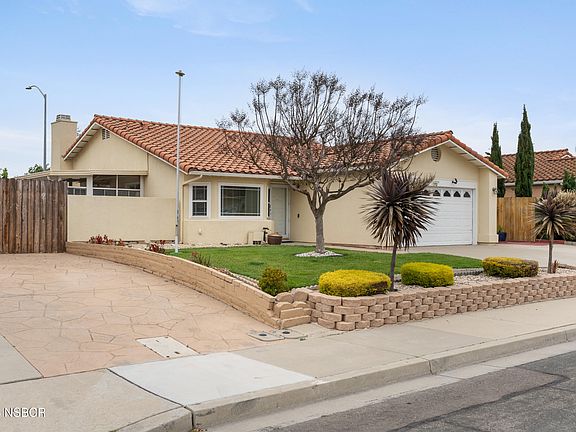 2nd image of 445 El Nido Ct