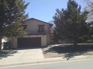 940 S Arbutus St, Lakewood, CO 80228