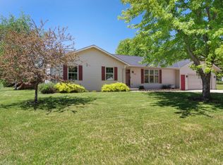 204 S 7th Ave, Saint Nazianz, WI 54232
