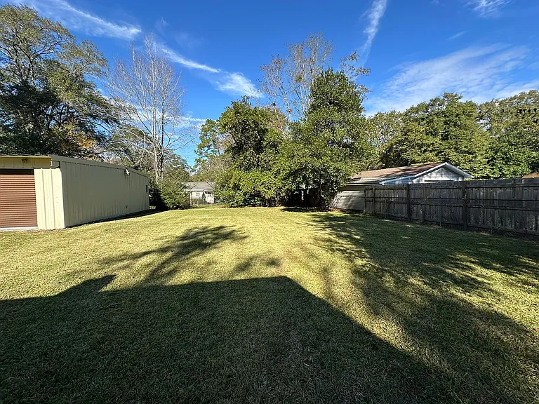 609 Pine Ridge St — Photo 18