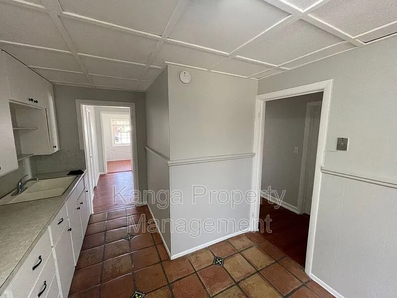 736 Omar Rd — Photo 4