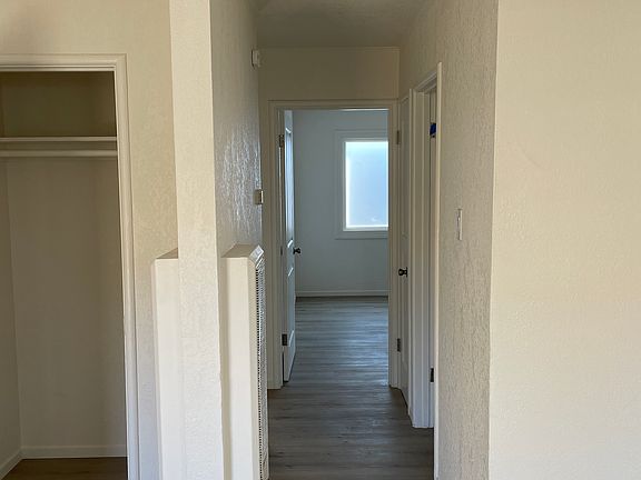 3rd image of 237 Armour Ave APT 2