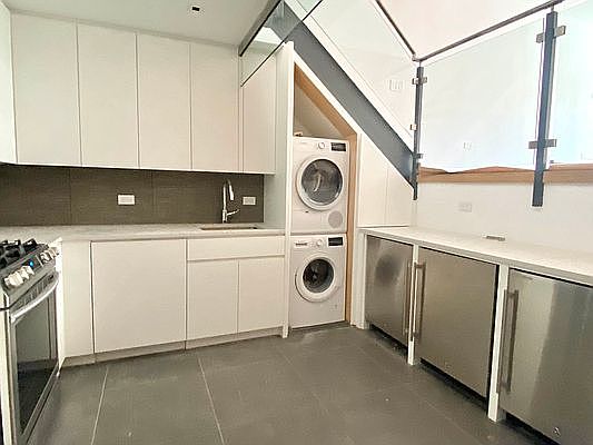 2nd image of 259 W 10th St APT 2D